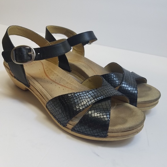 Dansko Leather Sandals Black Wood Sole Sz 7 - Picture 1 of 8